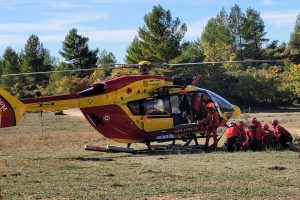 Intervention des secours avec hélicoptère pour accident